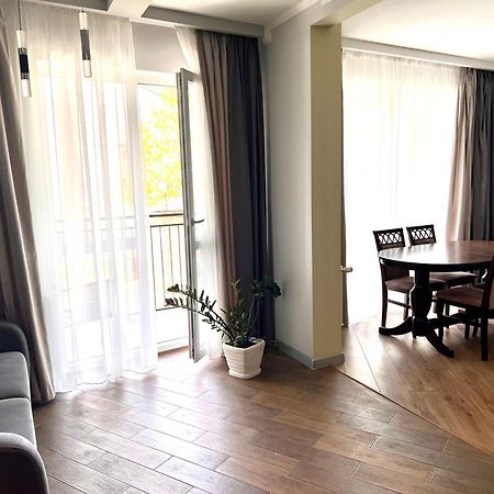 Osapart Ideal Apartment In The Complex Great Britain Lviv Exterior photo
