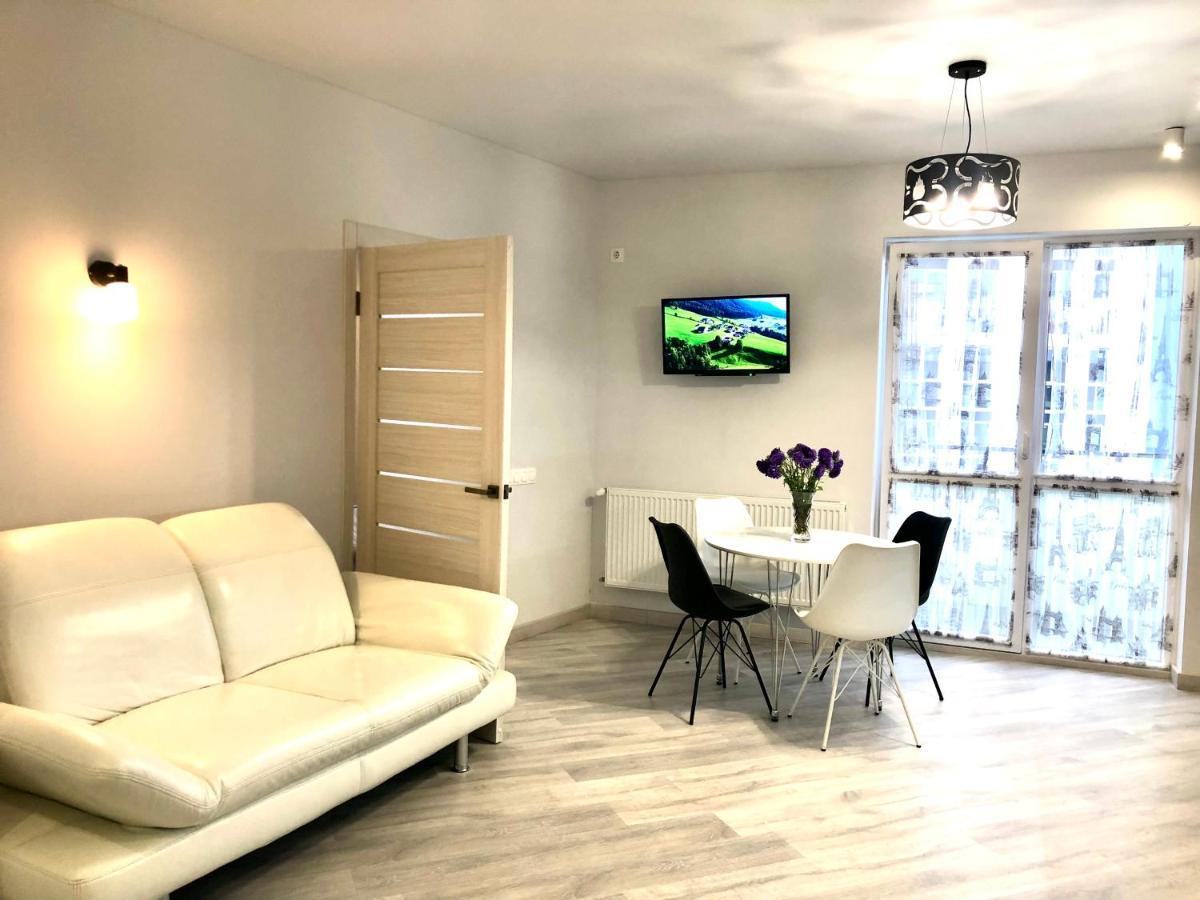 Osapart Ideal Apartment In The Complex Great Britain Lviv Exterior photo